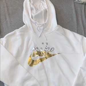 Cropped Nike Sweatshirt